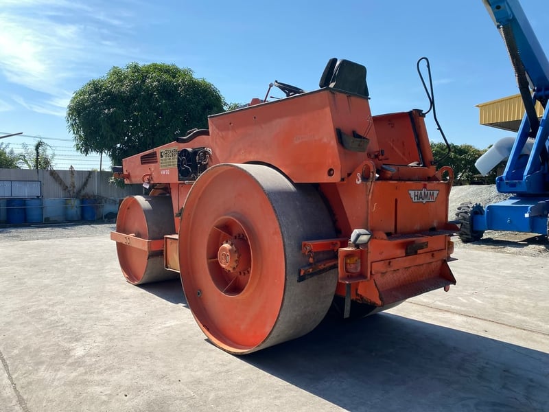 รถบด 3ล้อเหล็ก   HAMM  HW90-10 รถบด หนัก 10ตัน  รถเก่านอกนำเข้า ติดต่อ Line jiraroj2909