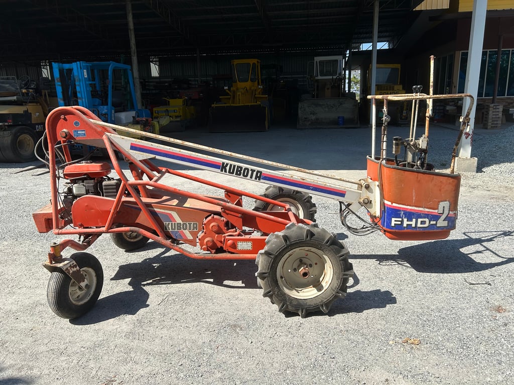 รถกระเช้า KUBOTA FHD-2 ความสูง 2.5 เมตร เก่านอกนำเข้า ติดต่อ Line jiraroj2909 รถกระเช้า KUBOTA FHD-2 ความสูง 2.5 เมตร เก่านอกนำเข้า ติดต่อ Line jiraroj2909