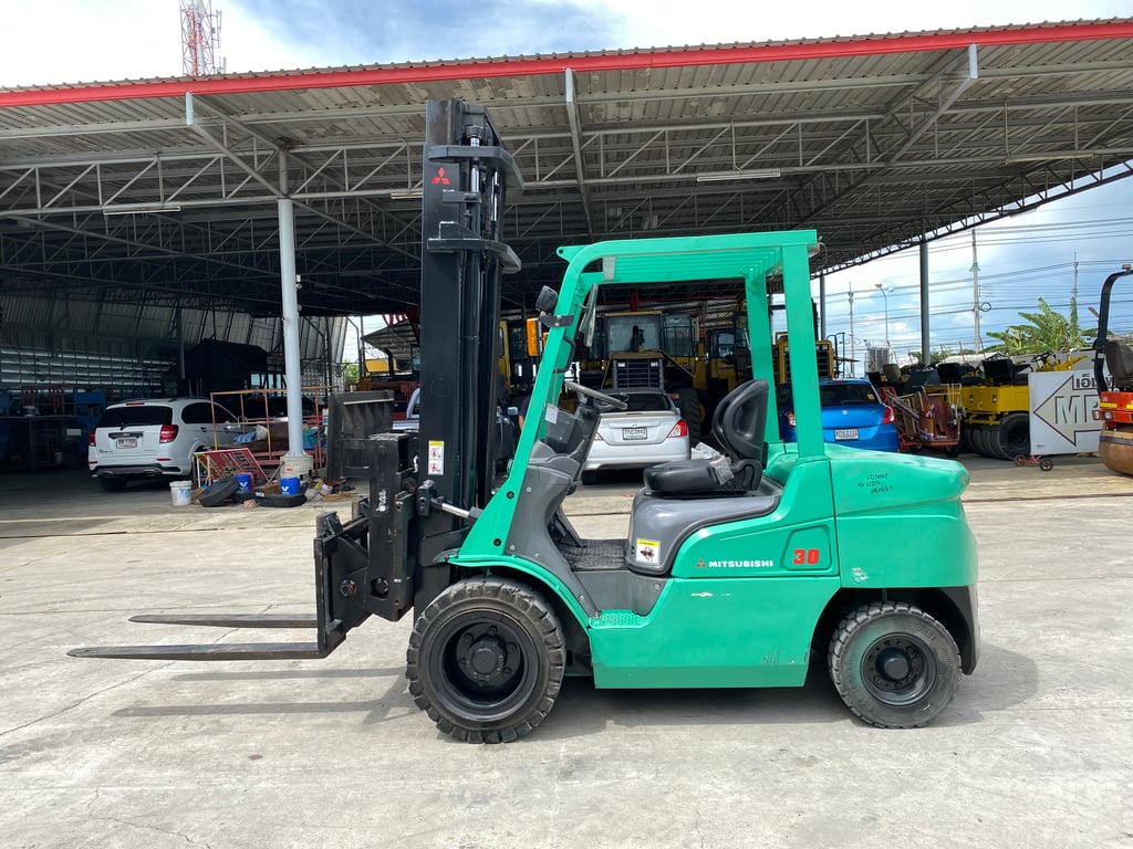 รถฟอร์คลิฟท์ MITSUBISHI FD30NT ยก 3 ตัน งากระดก รถนอกนำเข้า ติดต่อ Line jiraroj2909 รถฟอร์คลิฟท์ MITSUBISHI FD30NT ยก 3 ตัน งากระดก รถนอกนำเข้า ติดต่อ Line jiraroj2909