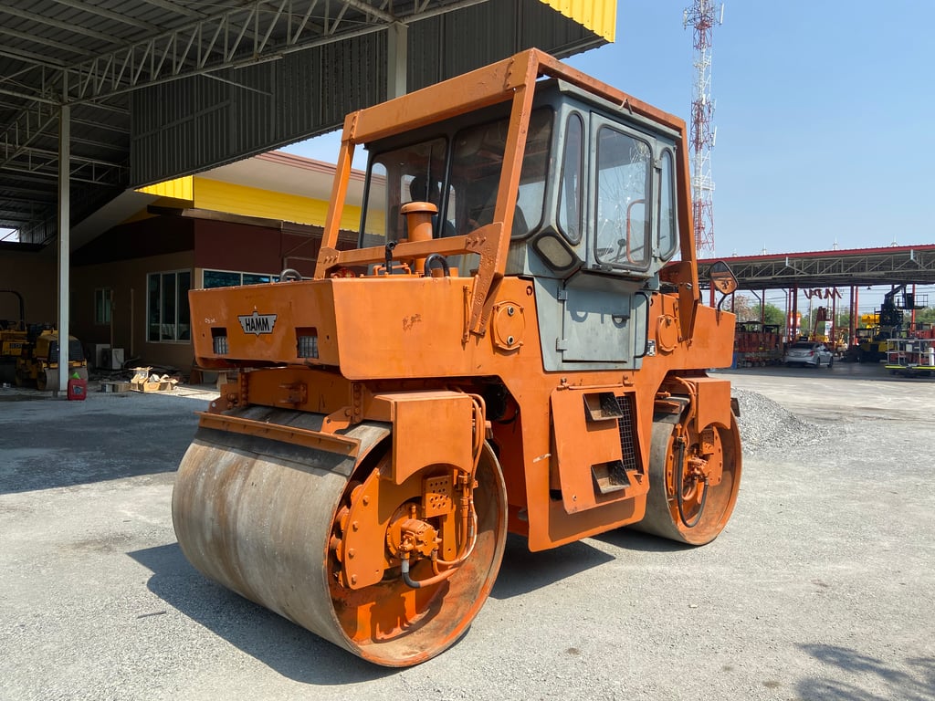 รถบดล้อเหล็ก HAMM   DV6.22 ขนาด 7ตัน รถเก่านอกนำเข้า ติดต่อ Line jiraroj2909