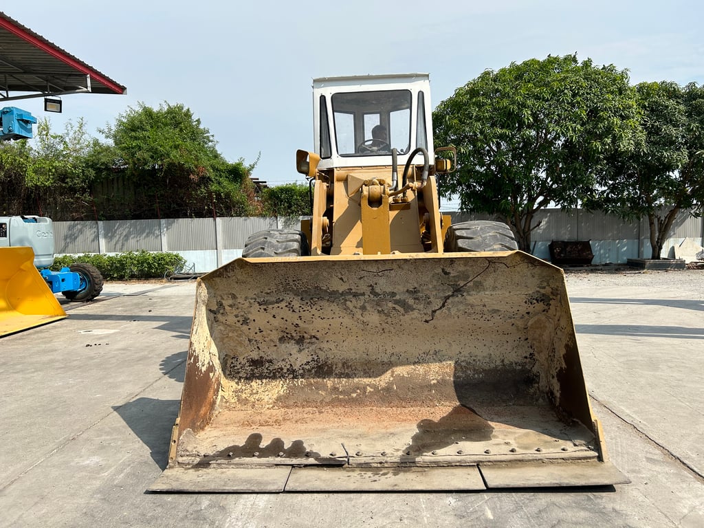 รถตักล้อยาง KOMATSU 530 เทียบเท่า WA300 บุ้งกี๋ 2.3 คิว ยกสูง 3.6 ม. รถเก่านอกนำเข้า ติดต่อ Line jiraroj2909 รถตักล้อยาง KOMATSU 530 เทียบเท่า WA300 บุ้งกี๋ 2.3 คิว ยกสูง 3.6 ม. รถเก่านอกนำเข้า ติดต่อ Line jiraroj2909