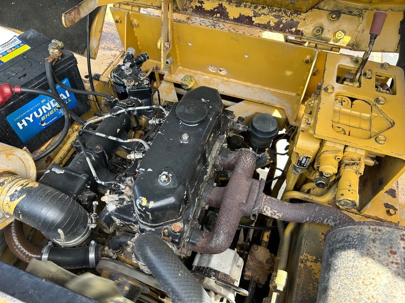 รถตักล้อยาง MITSUBISHI   WS300A บุ้งกี๋ 0.5 คิว ยกสูง 3 เมตร รถเก่านอกนำเข้า  ติดต่อ Line  jiraroj2909