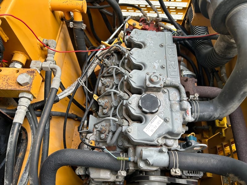 รถบดล้อหน้าเหล็กล้อหลังยาง SAKAI TW500W-1 หนัก 4 ตัน ติดต่อ Line jiraroj2909