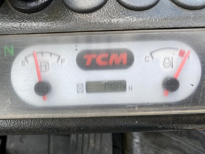 รถฟอร์คลิฟท์ TCM  FD30T3 ยก 3 ตัน ยกสูง 4 เมตร รถเก่านอกนำเข้า ติดต่อ Line jiraroj2909