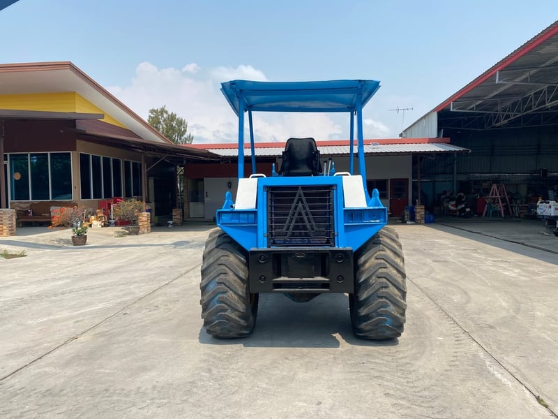 รถตักล้อยาง TCM 820 บุ้งกี๋ 0.7คิว แขนยกสูง 2.8 ม. เก่านอก ติดต่อ Line jiraroj2909 รถตักล้อยาง TCM 820 บุ้งกี๋ 0.7คิว แขนยกสูง 2.8 ม. เก่านอก ติดต่อ Line jiraroj2909