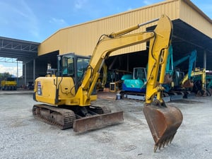 รถแบคโฮ KOMATSU รุ่น PC56-7 ขนาด 5 ตัน  รถเก่านอกนำเข้า ติดต่อ  Line jiraroj2909