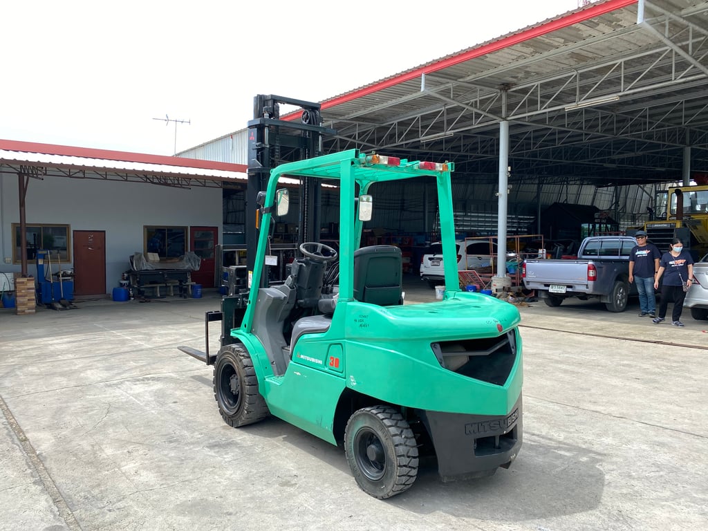 รถฟอร์คลิฟท์ MITSUBISHI FD30NT ยก 3ตัน งากระดก รถนอกนำเข้า ติดต่อ Line jiraroj2909 รถฟอร์คลิฟท์ MITSUBISHI FD30NT ยก 3ตัน งากระดก รถนอกนำเข้า ติดต่อ Line jiraroj2909