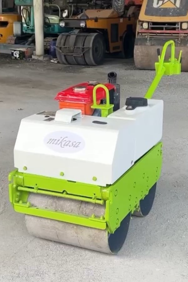 รถบดเดินตาม MIKASA ติดต่อ Line  jiraroj2909