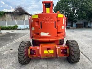 รถกระเช้า GENIE  Z34 -22IC ความสูง 10.4 เมตร  รถเก่านอกนำเข้า  ติดต่อ Line jiraroj2909