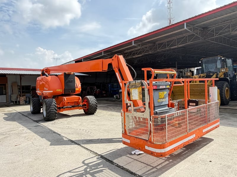 ขายรถกระเช้าบูม JLG 800AJ ความสูง 24.4 เมตร รถเก่านอก ติดต่อ Line jiraroj2909 ขายรถกระเช้าบูม JLG 800AJ ความสูง 24.4 เมตร รถเก่านอก ติดต่อ Line jiraroj2909