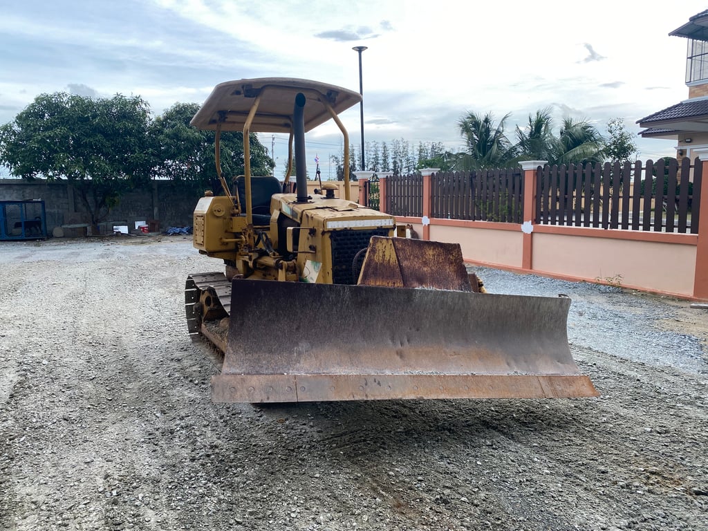 รถดันดิน รถแทรคเตอร์ MITSUBISHI BD2F ติดต่อ Line jiraroj2909 รถดันดิน รถแทรคเตอร์ MITSUBISHI BD2F ติดต่อ Line jiraroj2909