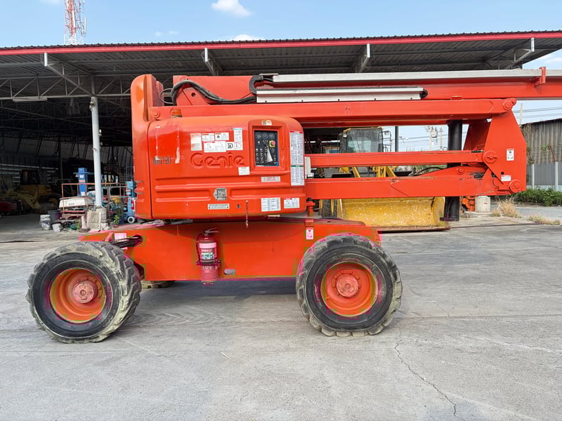 ขายรถกระเช้าบูม GENIE Z60-34 ความสูง 18.3 เมตร รถเก่านอก ติดต่อ Line jiraroj2909