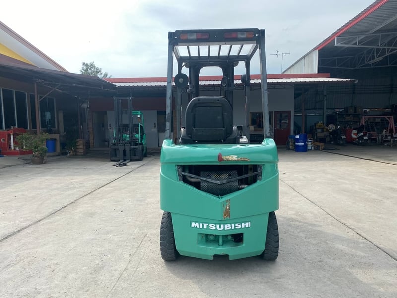 รถฟอร์คลิฟท์ MITSUBISHI  FD15ND  ยก 1.5 ตัน ยกสูง 4.7 เมตร รถเก่านอก  ติดต่อ   Line jiraroj2909