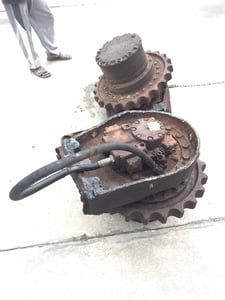 มอเตอร์ตัวเดิน KOBELCO  SK200-2 มือสองญี่ปุ่น ตัดบอดี้มา ติดต่อ Line jiraroj2909