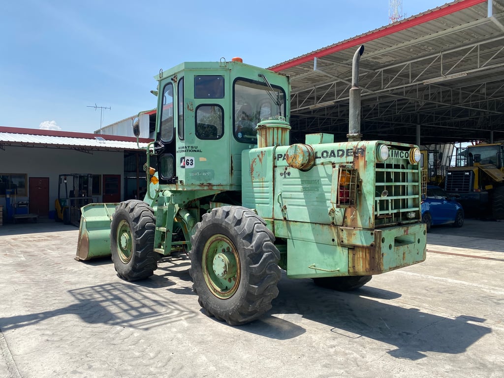 รถตักล้อยาง KOMATSU JH63-2 บุ้งกี๋ 1.6 คิว รถเก่านอกนำเข้า ติดต่อ Line jiraroj2909 รถตักล้อยาง KOMATSU JH63-2 บุ้งกี๋ 1.6 คิว รถเก่านอกนำเข้า ติดต่อ Line jiraroj2909