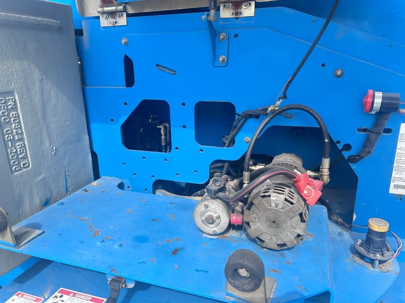 ขายรถกระเช้าไฟฟ้าบูมลิฟท์ GENIE  Z45-25 ความสูง 13.8 เมตร รถเก่านอก ติดต่อ Line jiraroj2909