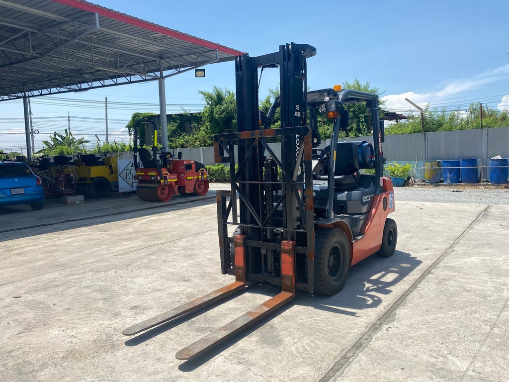 รถฟอร์คลิฟท์ TOYOTA 02-8FG20 ยก 2ตัน ยกสูง 5.5เมตร ใช้แก๊ส LPG ติดต่อ Line jiraroj2909 รถฟอร์คลิฟท์ TOYOTA 02-8FG20 ยก 2ตัน ยกสูง 5.5เมตร ใช้แก๊ส LPG ติดต่อ Line jiraroj2909