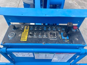 ขายรถกระเช้าไฟฟ้าบูมลิฟท์ GENIE  Z45-25 ความสูง 13.8 เมตร รถเก่านอก ติดต่อ Line jiraroj2909