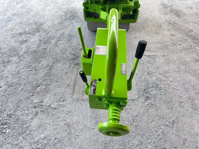 รถบดเดินตาม MIKASA ติดต่อ Line  jiraroj2909