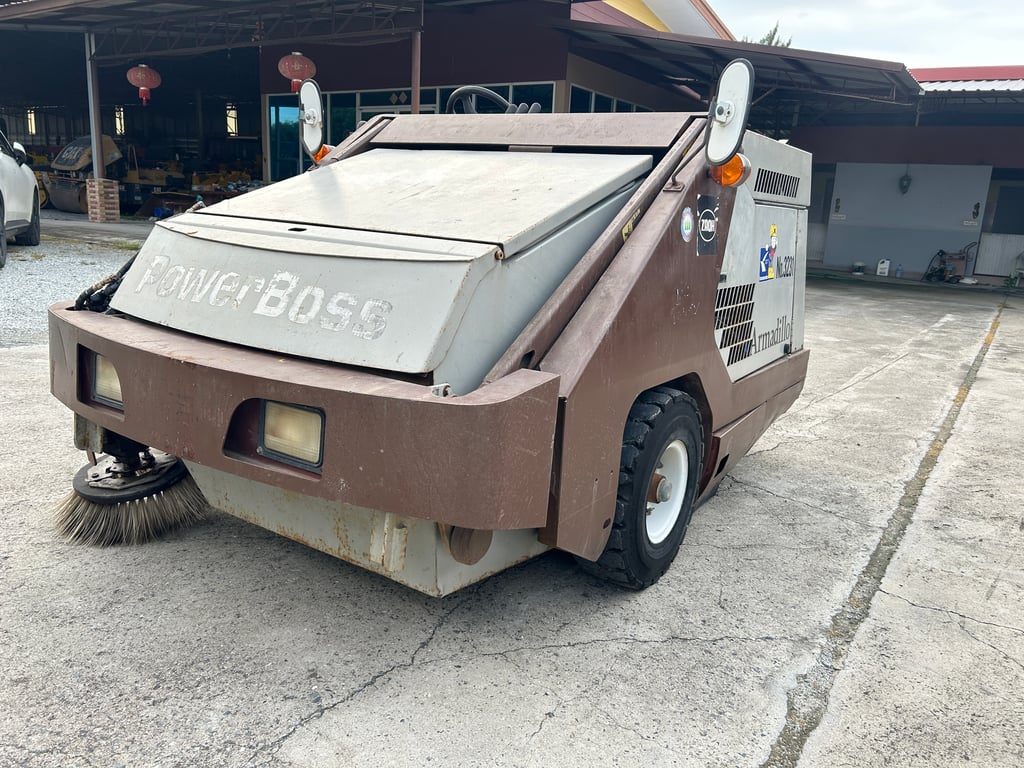 รถกวาดถนนดูดฝุ่น ZAOH AM-9D รถเก่านอกนำเข้า ติดต่อ Line jiraroj2909 รถกวาดถนนดูดฝุ่น ZAOH AM-9D รถเก่านอกนำเข้า ติดต่อ Line jiraroj2909