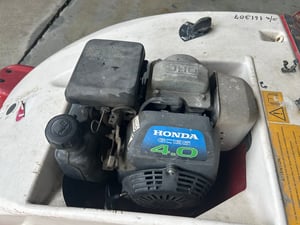 รถดูดฝุ่นแบบเดินตาม เครื่องยนต์เบนซิน ติดต่อ Line jiraroj2909