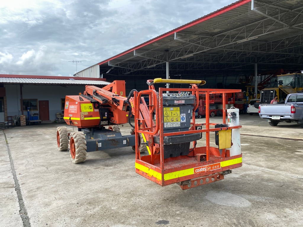 รถกระเช้าบูม JLG   340AJ  ความสูง10.29 เมตร   รถเก่านอกนำเข้า   Line jiraroj2909