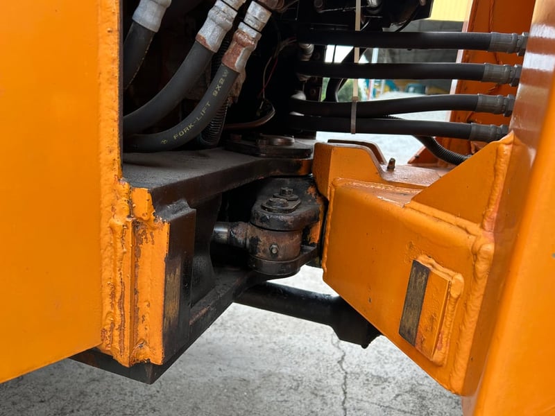 รถตักล้อยาง TOYOTA SDT8 บุ้งกี๋ 0.4 คิว  รถเก่านอกนำเข้า ติดต่อ Line jiraroj2909