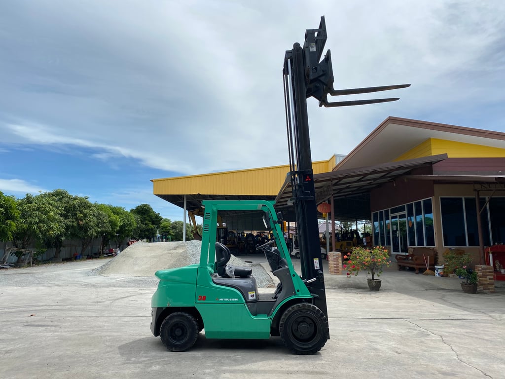 รถฟอร์คลิฟท์ MITSUBISHI FD30NT ยก 3 ตัน งากระดก รถนอกนำเข้า ติดต่อ Line jiraroj2909 รถฟอร์คลิฟท์ MITSUBISHI FD30NT ยก 3 ตัน งากระดก รถนอกนำเข้า ติดต่อ Line jiraroj2909