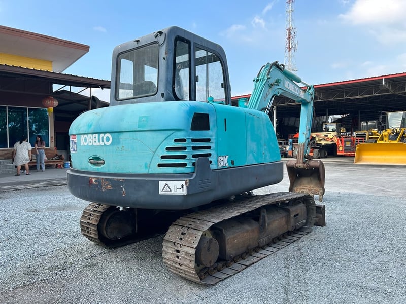 รถแบคโฮ KOBELCO SK60-C ขนาด 6 ตัน รถเก่านอกนำเข้า  ติดต่อ Line: jiraroj2909