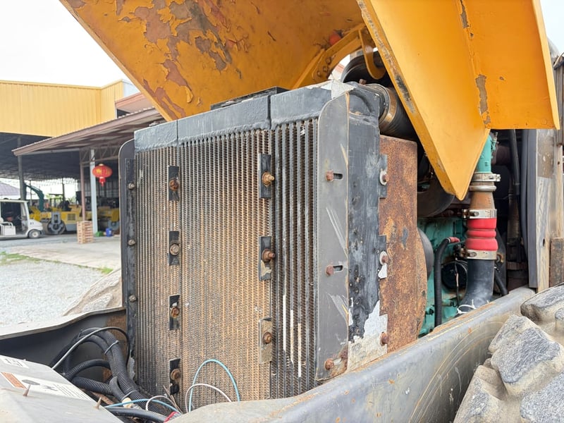 รถบดสั่นสะเทือน VOLVO SD110 ขนาด 11 ตัน   รถเก่านอกนำเข้า ติดต่อ  Line jiraroj2909