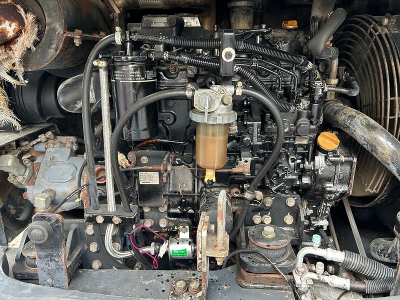 รถแบคโฮ KOBELCO SK60-C ขนาด 6 ตัน รถเก่านอกนำเข้า  ติดต่อ Line: jiraroj2909