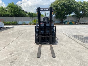 รถฟอร์คลิฟท์  TOYOTA  6FD25  ยก 2.5 ตัน เสาสูง 3เมตร  เกียร์ออโต้  รถเก่านอก ติดต่อ Line jiraroj2909