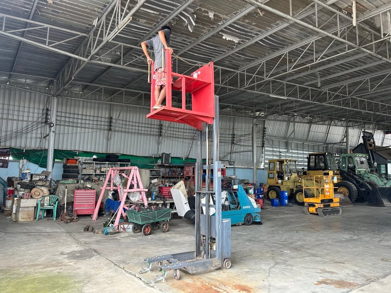 กระเช้าล้อลาก ความสูง 2.6 เมตร ติดต่อ Line jiraroj2909