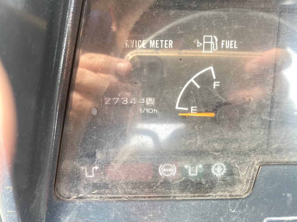 รถตักล้อยาง KOMATSU  WA380-3 บุ้งกี๋ 3 คิว ยกสูง 3.9 ม. รถเก่านอกนำเข้า ติดต่อ Line jiraroj2909