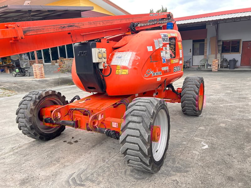 ขายรถกระเช้าบูม JLG 600AJ ความสูง 18.3 เมตร รถเก่านอก ติดต่อ Line jiraroj2909 ขายรถกระเช้าบูม JLG 600AJ ความสูง 18.3 เมตร รถเก่านอก ติดต่อ Line jiraroj2909