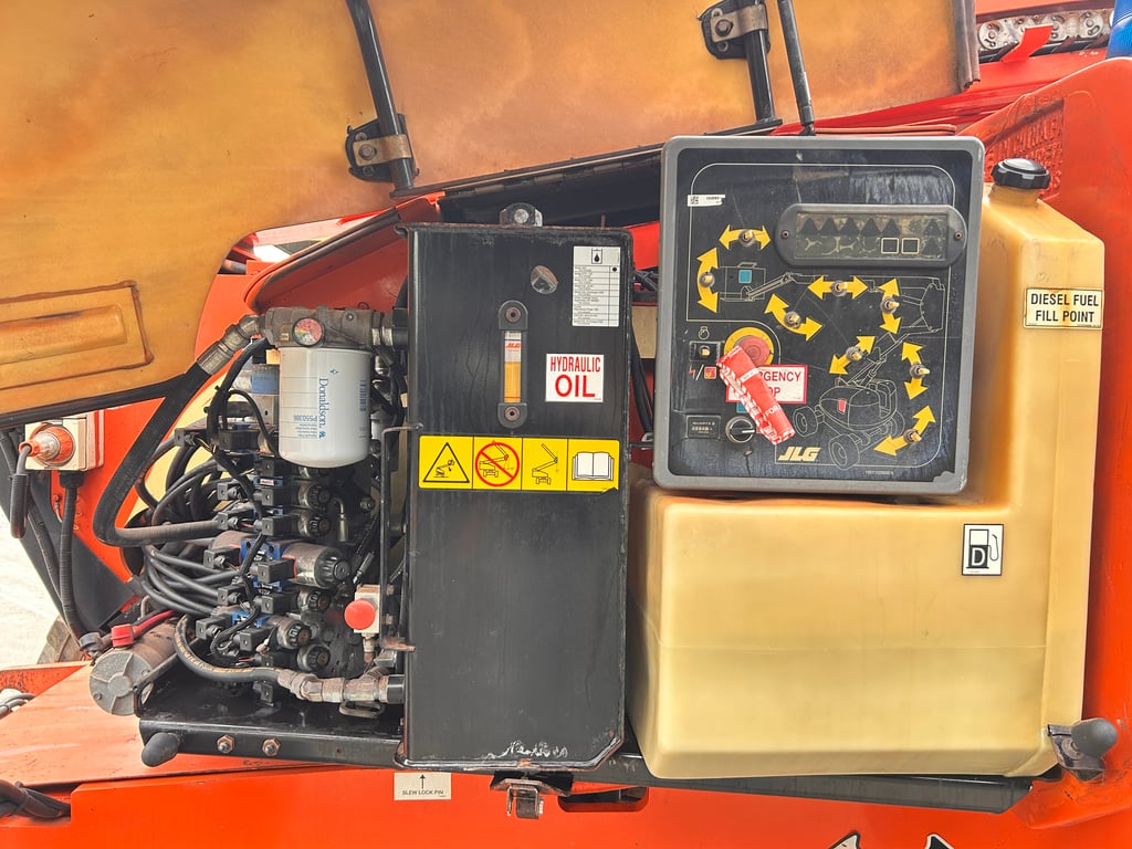ขายรถกระเช้าบูม JLG  600AJ ความสูง 18.3 เมตร รถเก่านอก ติดต่อ Line jiraroj2909 ขายรถกระเช้าบูม JLG  600AJ ความสูง 18.3 เมตร รถเก่านอก ติดต่อ Line jiraroj2909