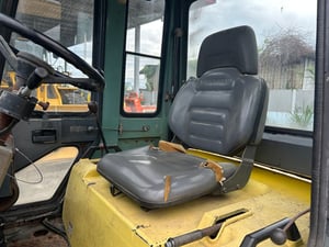 รถตักล้อยาง YANMAR V3-2 บุ้งกี๋ 0.4 คิว  รถเก่านอกนำเข้า ติดต่อ Line jiraroj2909