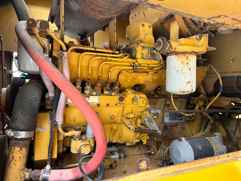 รถตักล้อยาง KOMATSU  WA180 บุ้งกี๋ 1.6 คิว ยกสูง 3.3 ม. รถเก่านอกนำเข้า ติดต่อ Line jiraroj2909