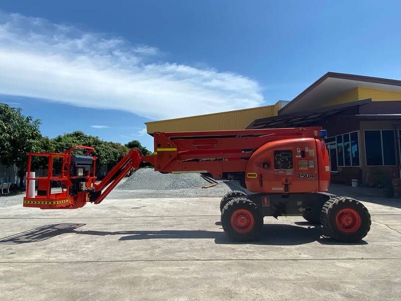 ขายรถกระเช้าบูม JLG 450AJ ความสูง 13.7 เมตร รถเก่านอก ติดต่อ Line jiraroj2909 ขายรถกระเช้าบูม JLG 450AJ ความสูง 13.7 เมตร รถเก่านอก ติดต่อ Line jiraroj2909