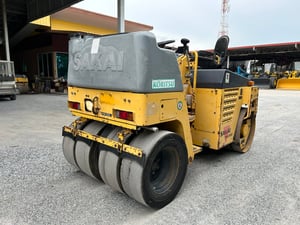 รถบด SAKAI TW350-1 ขนาด 2.5ตัน รถเก่านอกนำเข้า  ติดต่อ   Line  jiraroj2909