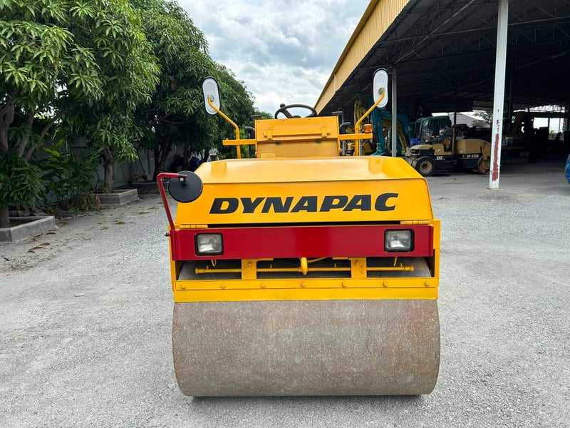 รถบด DYNAPAC CG16C II ขนาด 3.5ตัน รถเก่านอกนำเข้า ติดต่อ Line jiraroj2909 รถบด DYNAPAC CG16C II ขนาด 3.5ตัน รถเก่านอกนำเข้า ติดต่อ Line jiraroj2909