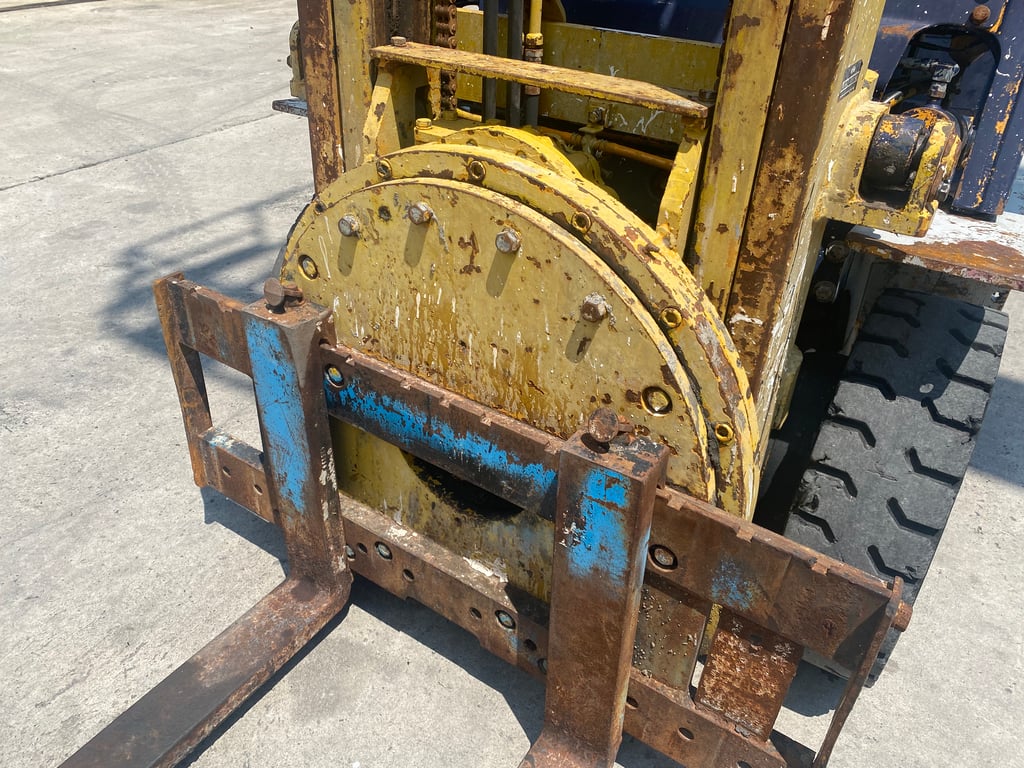 รถฟอร์คลิฟท์ KOMATSU FD25-11 ยก 2.5 ตัน ยกสูง 4 เมตร งาหมุน ติดต่อ Line jiraroj2909 รถฟอร์คลิฟท์ KOMATSU FD25-11 ยก 2.5 ตัน ยกสูง 4 เมตร งาหมุน ติดต่อ Line jiraroj2909