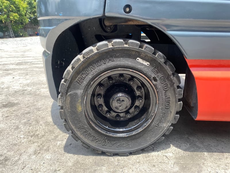 รถฟอร์คลิฟท์  TOYOTA  6FD25  ยก 2.5 ตัน เสาสูง 3เมตร  เกียร์ออโต้  รถเก่านอก ติดต่อ Line jiraroj2909