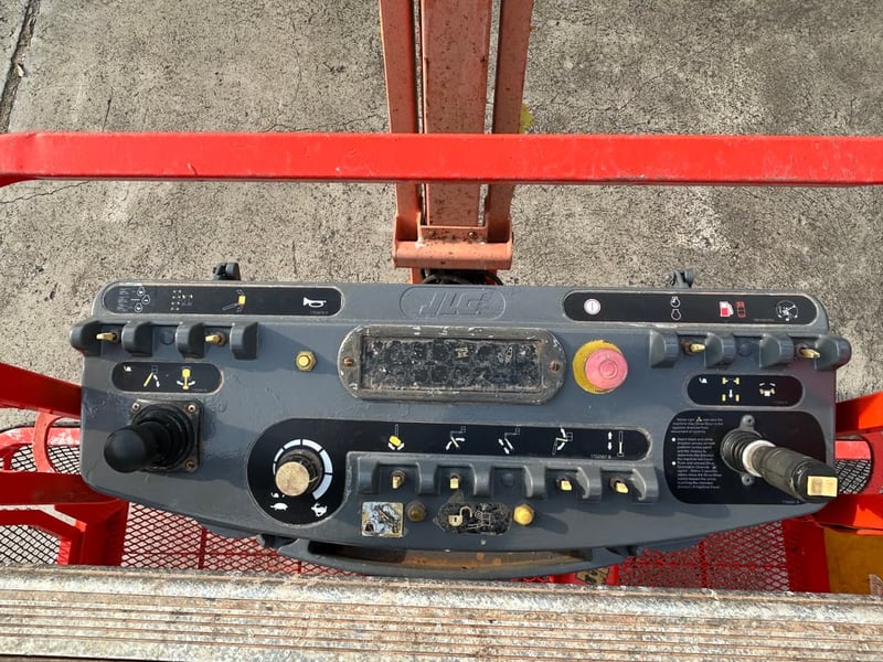 ขายรถกระเช้าบูม JLG  450AJ ความสูง 13.7 เมตร รถเก่านอก ติดต่อ Line jiraroj2909