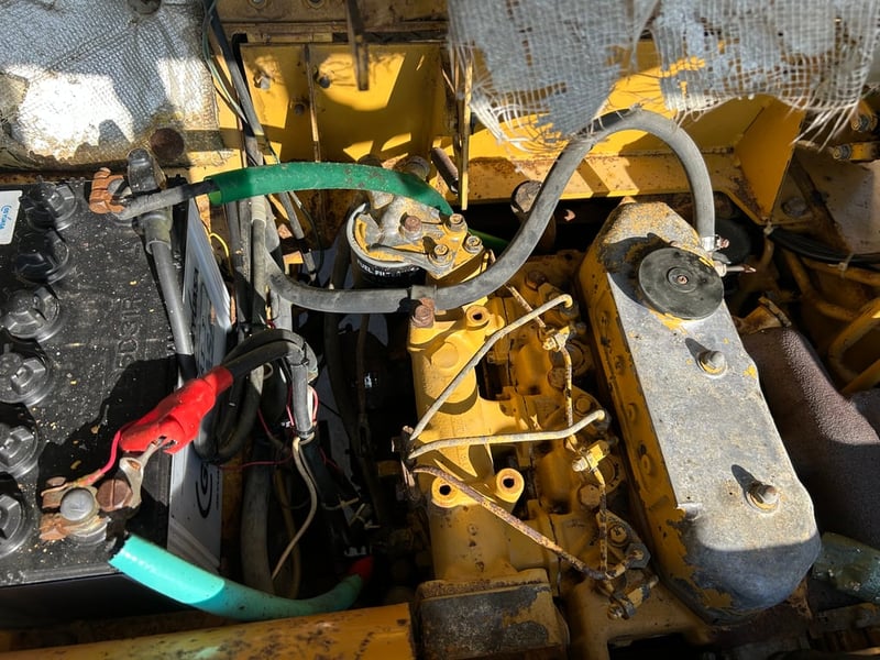 รถตักล้อยาง MITSUBISHI   WS300 บุ้งกี๋ 0.5 คิว ยกสูง 3 เมตร รถเก่านอกนำเข้า  ติดต่อ Line  jiraroj2909