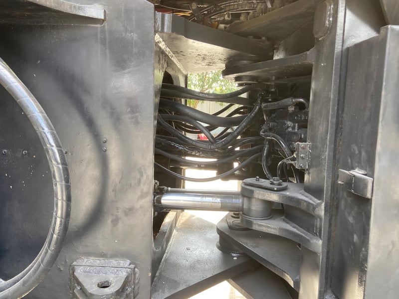 รถตักล้อยาง KOMATSU WA380-6 บุ้งกี๋ 3.4 คิว รถเก่านอกนำเข้า ติดต่อ Line jiraroj2909