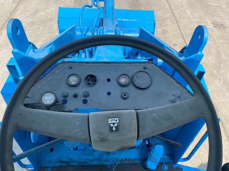 รถตักล้อยาง TCM 820 บุ้งกี๋ 0.7คิว แขนยกสูง 2.8 ม. เก่านอก ติดต่อ Line  jiraroj2909