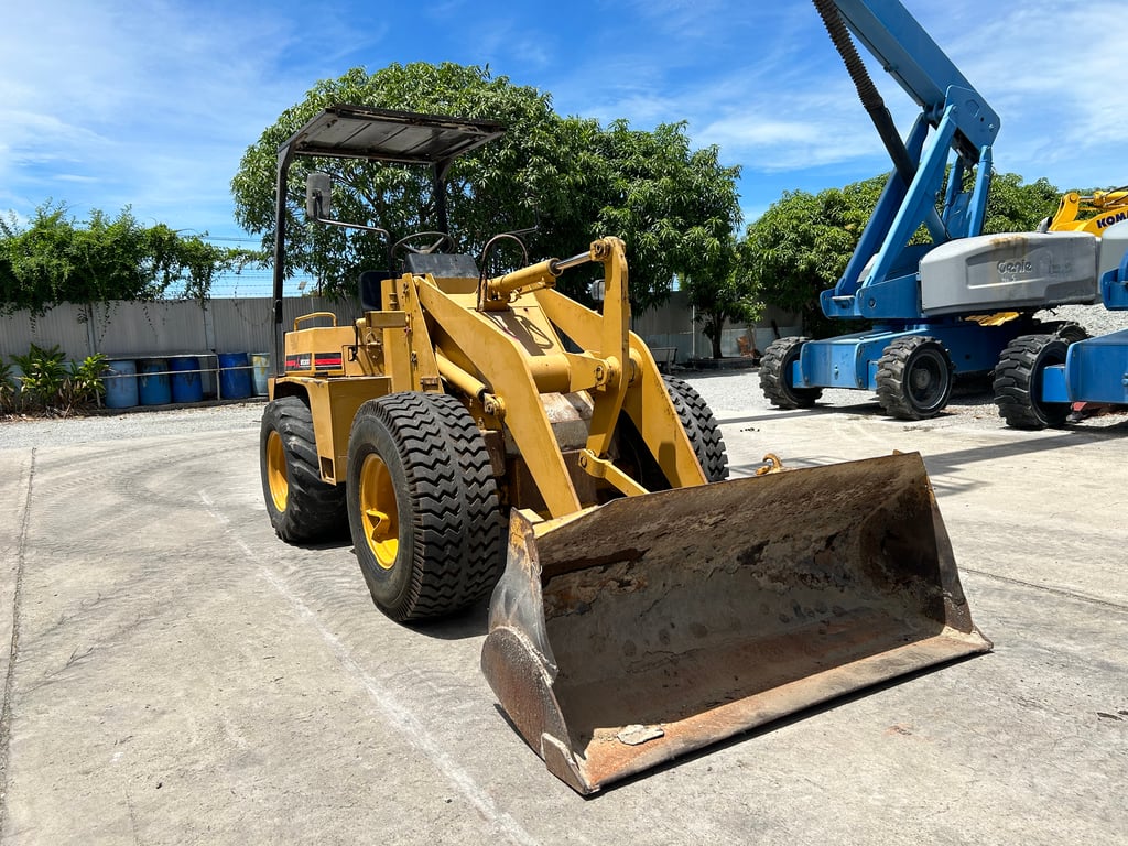 รถตักล้อยาง MITSUBISHI WS300A บุ้งกี๋ 0.5 คิว ยกสูง 3 เมตร รถเก่านอกนำเข้า ติดต่อ Line jiraroj2909 รถตักล้อยาง MITSUBISHI WS300A บุ้งกี๋ 0.5 คิว ยกสูง 3 เมตร รถเก่านอกนำเข้า ติดต่อ Line jiraroj2909