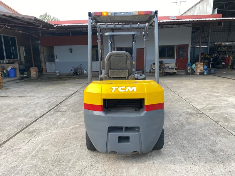 รถฟอร์คลิฟท์TCM  FD25T3C ขนาด 2.5ตัน   ยกสูง 3เมตร รถเก่านอกนำเข้า ติดต่อ Line jiraroj2909