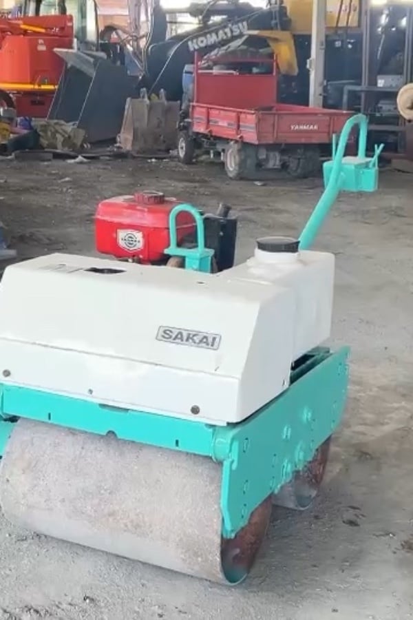 รถบดเดินตาม SAKAI   ติดต่อ Line  jiraroj2909